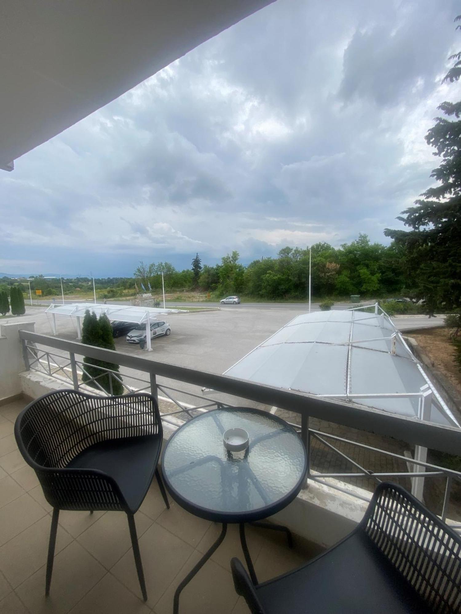 Tselikas Hotel Kozani Zewnętrze zdjęcie